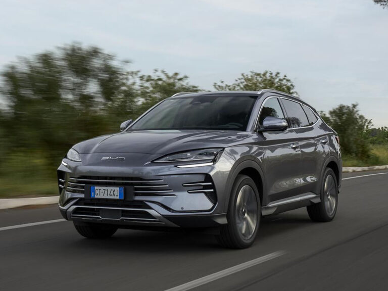 Ebro S700 y BYD Seal U, duelo híbrido desde 26.700 €